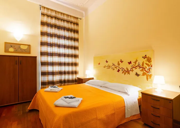 Silenzioso, Grande, Comodo A Trastevere Apartamento Roma